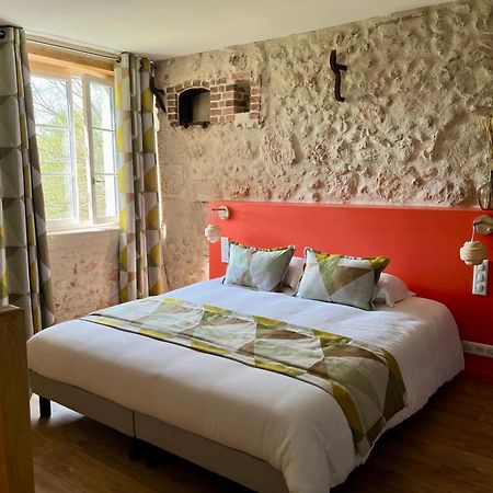 Le Moulin De Moquesouris - Chambres D'Hotes Et Table D'Hote Nazelles-Negron ภายนอก รูปภาพ